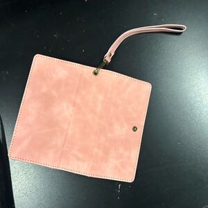 iPhone 14 detachable wallet case